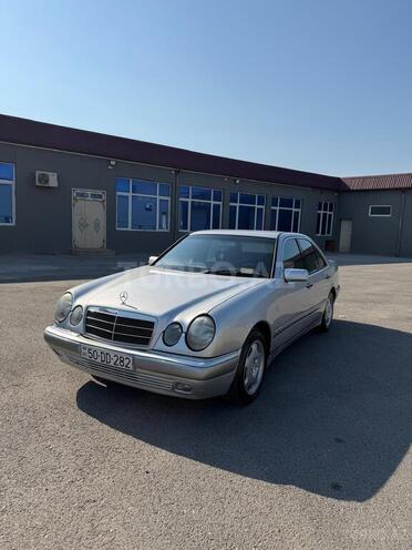 Mercedes E 240 1998, 323,251 km - 2.4 л - Bakı