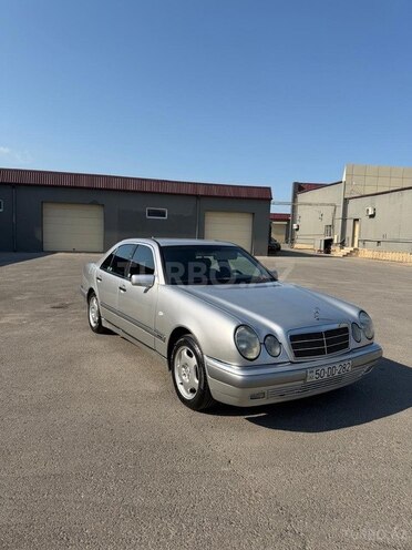 Mercedes E 240 1998, 323,251 km - 2.4 л - Bakı