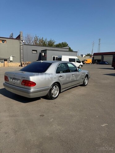 Mercedes E 240 1998, 323,251 km - 2.4 л - Bakı