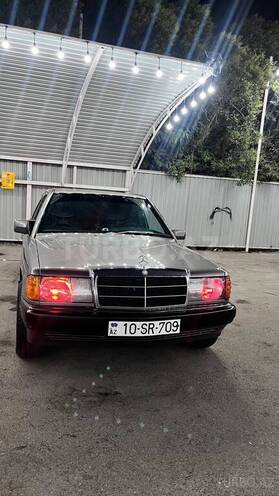 Mercedes 190 1991, 374,000 km - 2.0 l - 