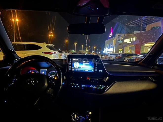 Toyota C-HR 2018, 108,565 km - 1.2 l - Bakı