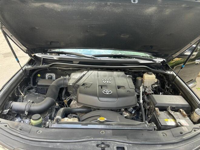 Toyota Land Cruiser 2011, 198,572 km - 4.0 l - Bakı