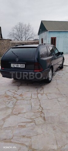Mercedes C 200 1999, 330,000 km - 2.2 л - Babək