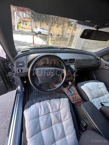 Mercedes C 200 1998, 254,000 km - 2.0 l - Bakı