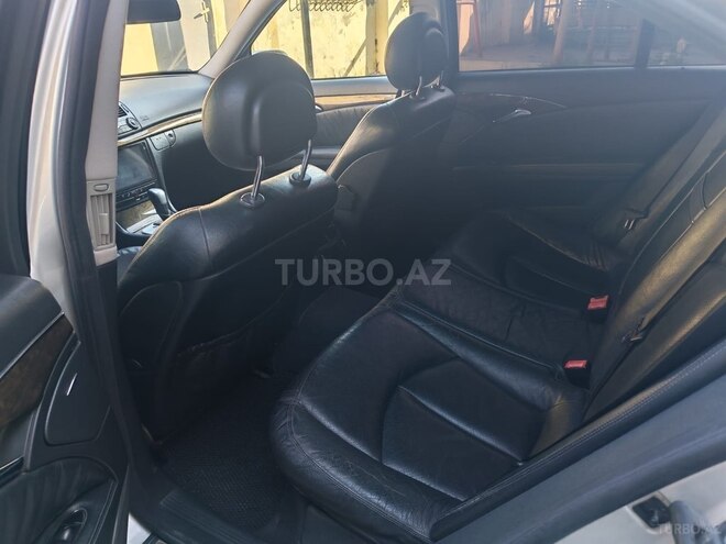 Mercedes E 240 2002, 249,400 km - 2.6 l - Bakı