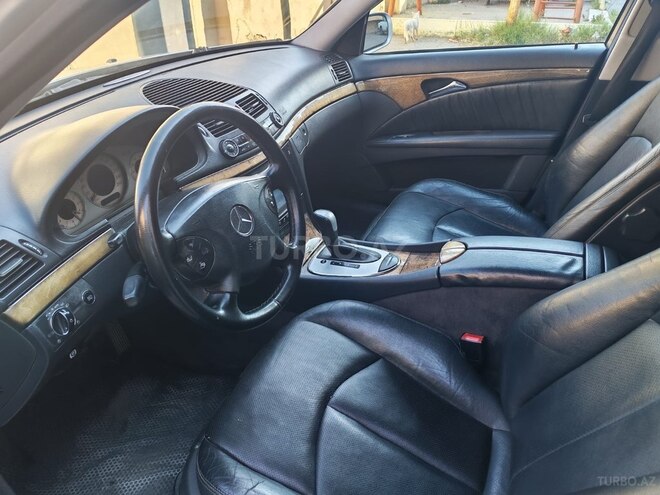 Mercedes E 240 2002, 249,400 km - 2.6 l - Bakı