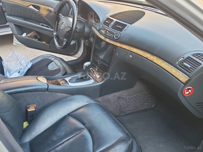 Mercedes E 240 2002, 249,400 km - 2.6 l - Bakı