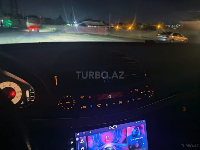 Mercedes E 240 2002, 249,400 km - 2.6 l - Bakı