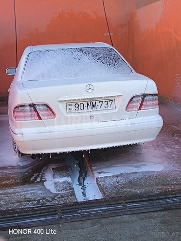 Mercedes E 240 1999, 411,355 km - 2.4 л - Ağdaş