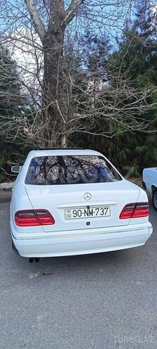 Mercedes E 240 1999, 411,355 km - 2.4 л - Ağdaş