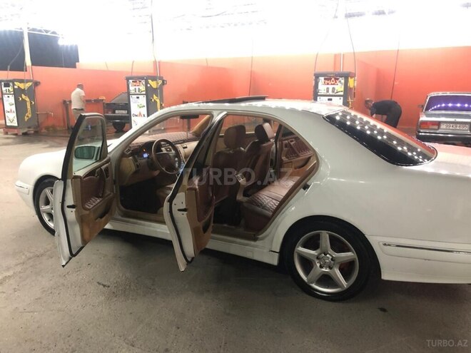 Mercedes E 240 1999, 411,355 km - 2.4 л - Ağdaş