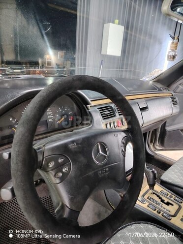Mercedes E 300 1998, 450,000 km - 3.0 l - Ağdaş