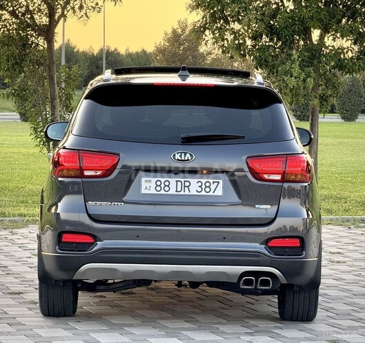 Kia Sorento 2018, 102,500 km - 2.0 l - Bakı
