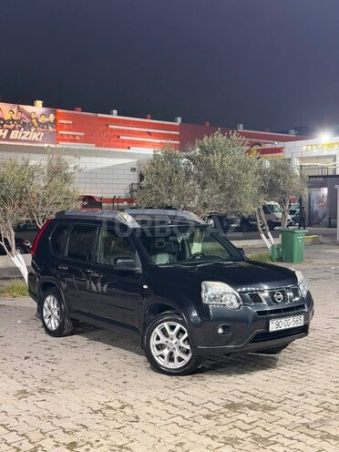 Nissan X-Trail 2013, 200,000 km - 2.5 l - Bakı