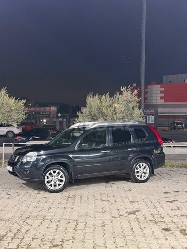 Nissan X-Trail 2013, 200,000 km - 2.5 l - Bakı
