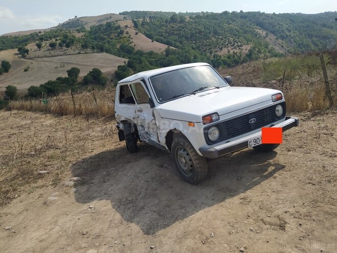 LADA (VAZ) Niva 2010, 147,370 km - 1.7 л - Yardımlı