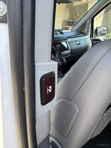 Mercedes Viano 2009, 310,450 km - 2.1 л - Bakı