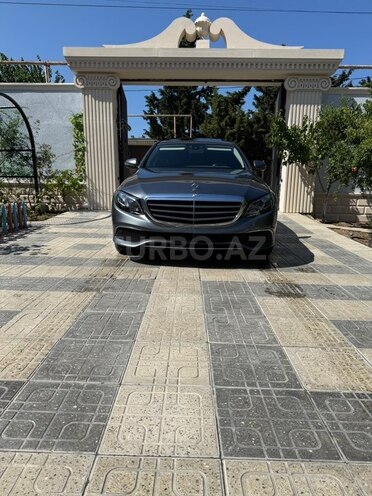 Mercedes E 220 d 2017, 236,000 km - 2.0 l - Bakı