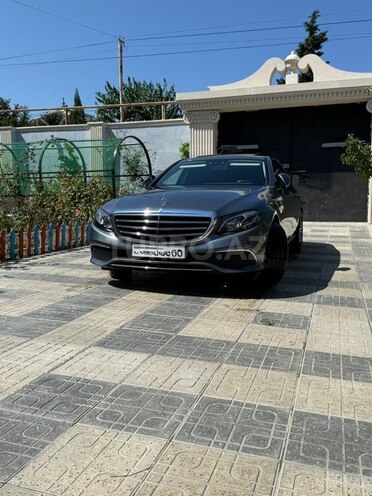 Mercedes E 220 d 2017, 236,000 km - 2.0 l - Bakı