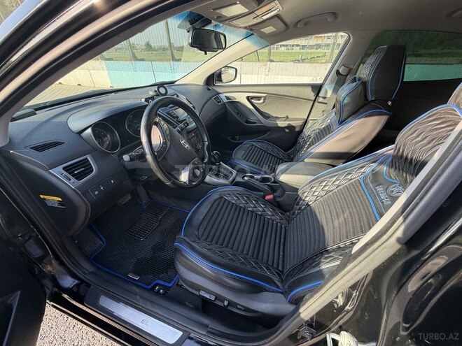 Hyundai Elantra 2015, 161,577 km - 1.8 l - Bakı