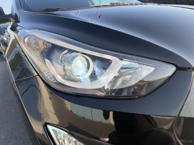 Hyundai Elantra 2015, 161,577 km - 1.8 l - Bakı