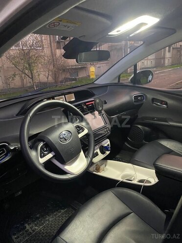 Toyota Prius 2016, 215,000 km - 1.8 л - Bakı