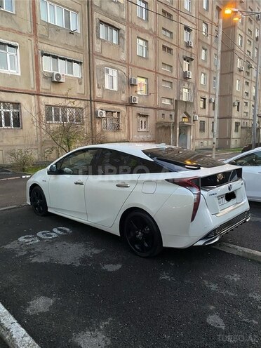 Toyota Prius 2016, 215,000 km - 1.8 л - Bakı