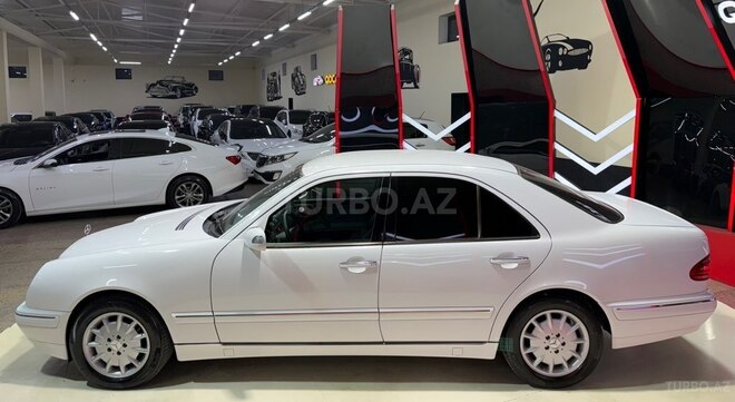 Mercedes E 240 2001, 290,000 km - 2.4 l - Sumqayıt