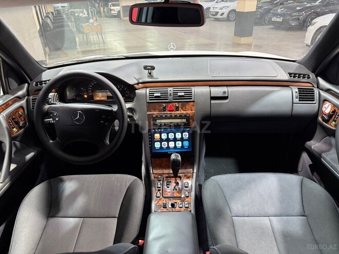 Mercedes E 240 2001, 290,000 km - 2.4 l - Sumqayıt
