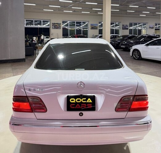 Mercedes E 240 2001, 290,000 km - 2.4 l - Sumqayıt
