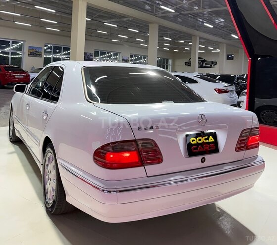 Mercedes E 240 2001, 290,000 km - 2.4 l - Sumqayıt