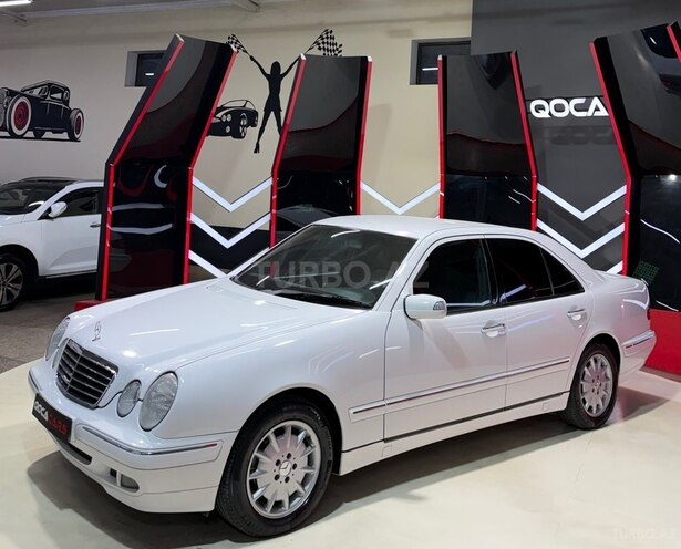 Mercedes E 240 2001, 290,000 km - 2.4 l - Sumqayıt