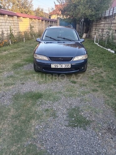 Opel Vectra 1999, 300,000 km - 1.8 l - Qəbələ