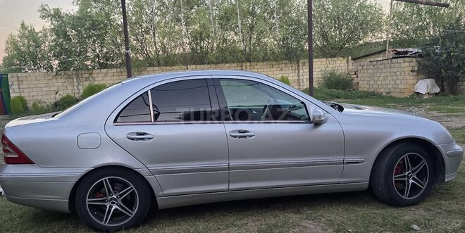 Mercedes C 180 2001, 399,000 km - 2.0 л - Şirvan