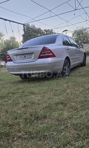Mercedes C 180 2001, 399,000 km - 2.0 л - Şirvan