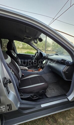 Mercedes C 180 2001, 399,000 km - 2.0 л - Şirvan
