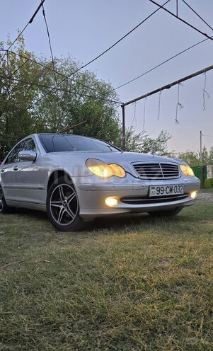 Mercedes C 180 2001, 399,000 km - 2.0 л - Şirvan