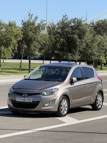 Hyundai i20 2012, 477,000 km - 1.4 l - Bakı