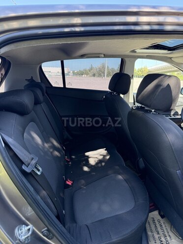Hyundai i20 2012, 477,000 km - 1.4 l - Bakı