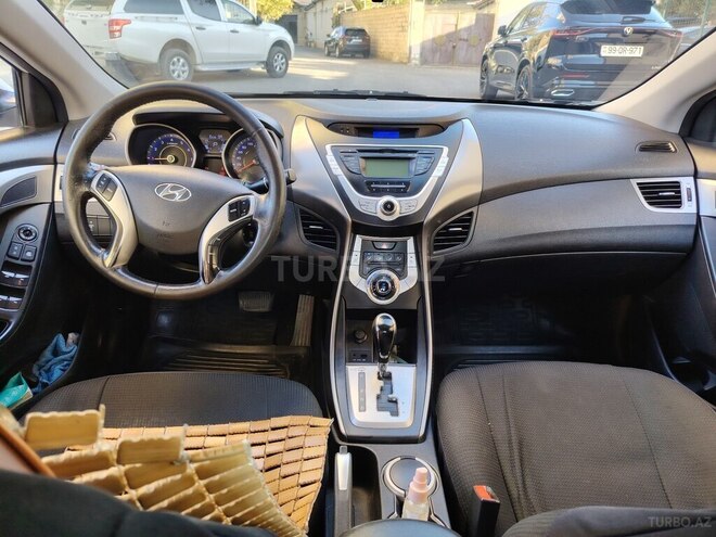 Hyundai Elantra 2011, 240,000 km - 1.6 l - Bakı