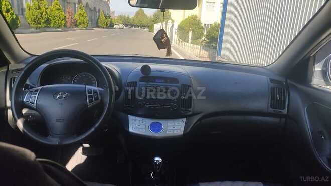 Hyundai Elantra 2010, 257,000 km - 2.0 l - Naxçıvan