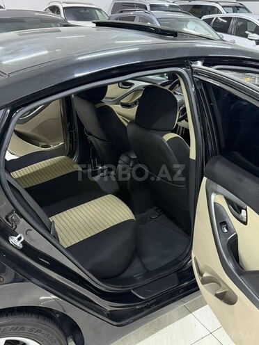Hyundai Elantra 2015, 188,000 km - 1.8 l - Sumqayıt