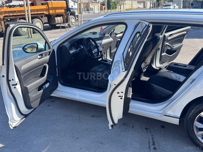 Volkswagen Passat 2018, 294,000 km - 1.4 l - Bakı