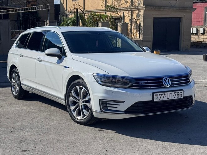 Volkswagen Passat 2018, 294,000 km - 1.4 l - Bakı