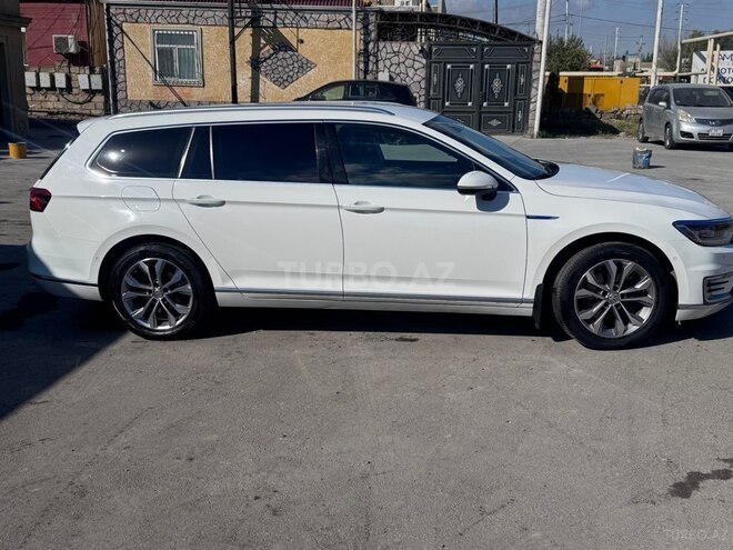 Volkswagen Passat 2018, 294,000 km - 1.4 l - Bakı