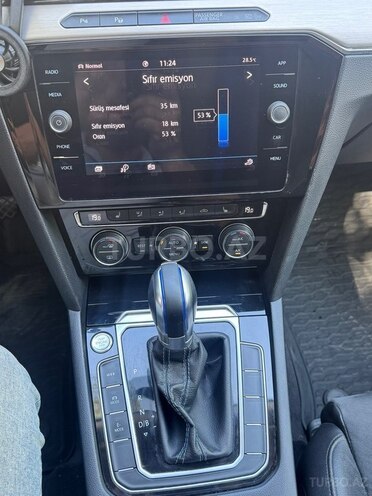 Volkswagen Passat 2018, 294,000 km - 1.4 l - Bakı