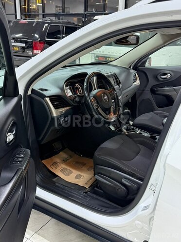 Jeep Cherokee 2016, 210,000 km - 2.4 l - Sumqayıt