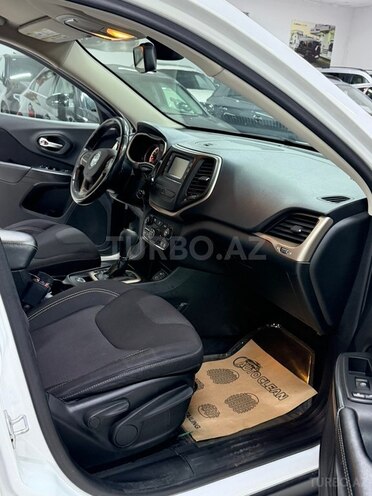 Jeep Cherokee 2016, 210,000 km - 2.4 l - Sumqayıt