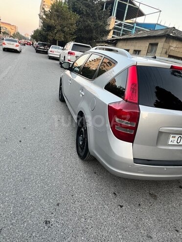 Kia  2008, 335,000 km - 1.6 l - Bakı