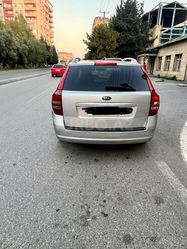 Kia  2008, 335,000 km - 1.6 l - Bakı